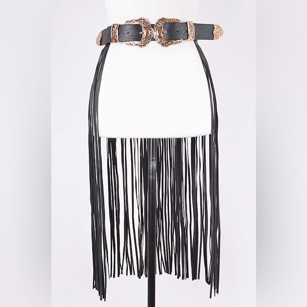 Double Buckle White Fringe Skirt Statement Belt